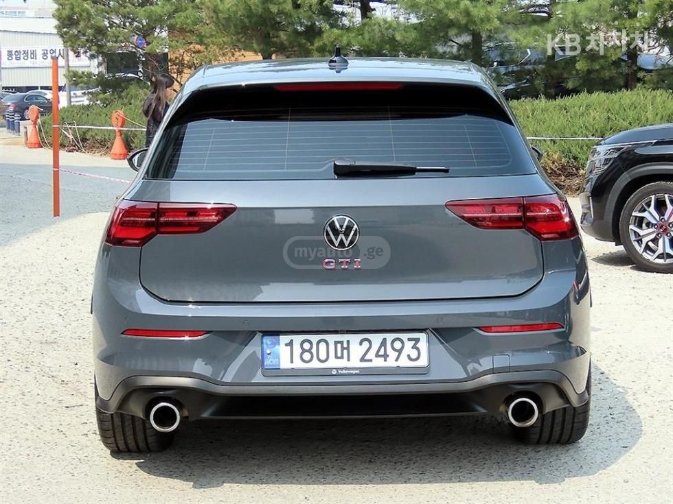 Volkswagen Golf 8 gti 2.0 2024 — миниатюра 3
