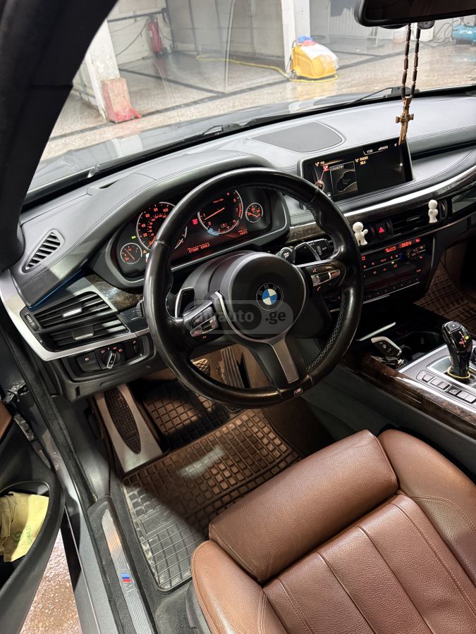 BMW X5 - фото 7