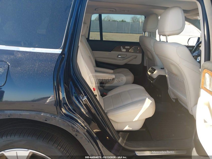 Mercedes-Benz GLS 450 2021 — миниатюра 8