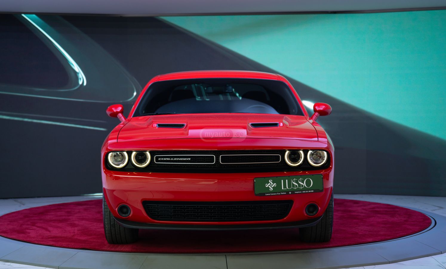 Dodge Challenger 
