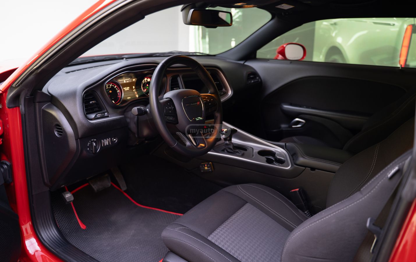 Dodge Challenger 