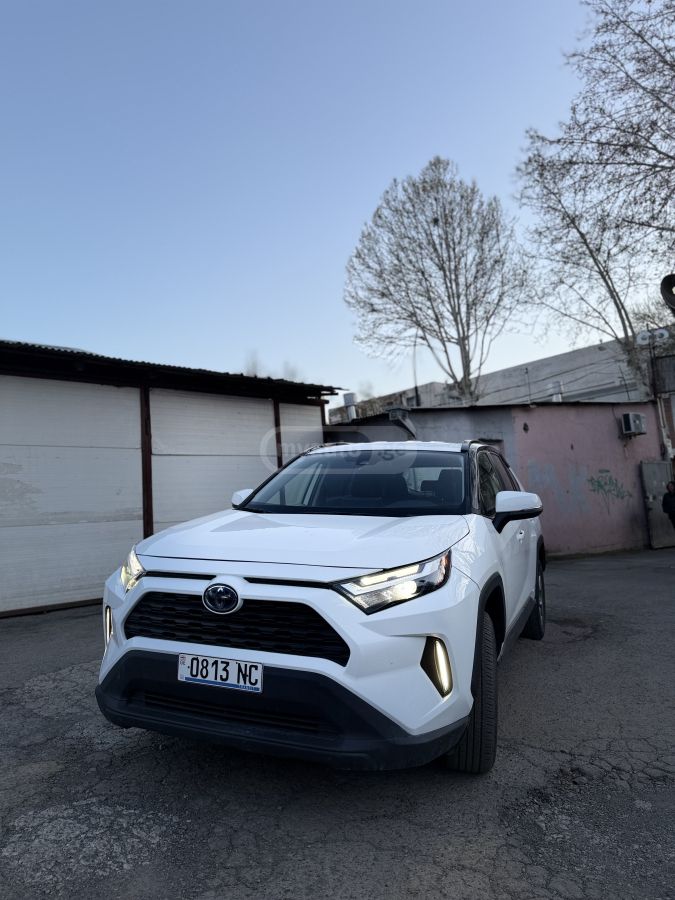 Toyota Rav 4 - фото 3