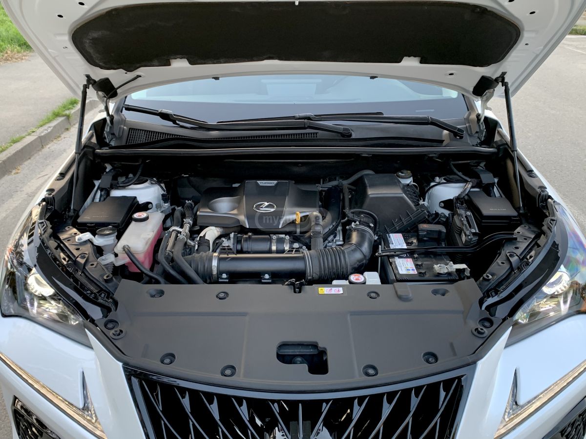 Lexus NX 300 - фото 12