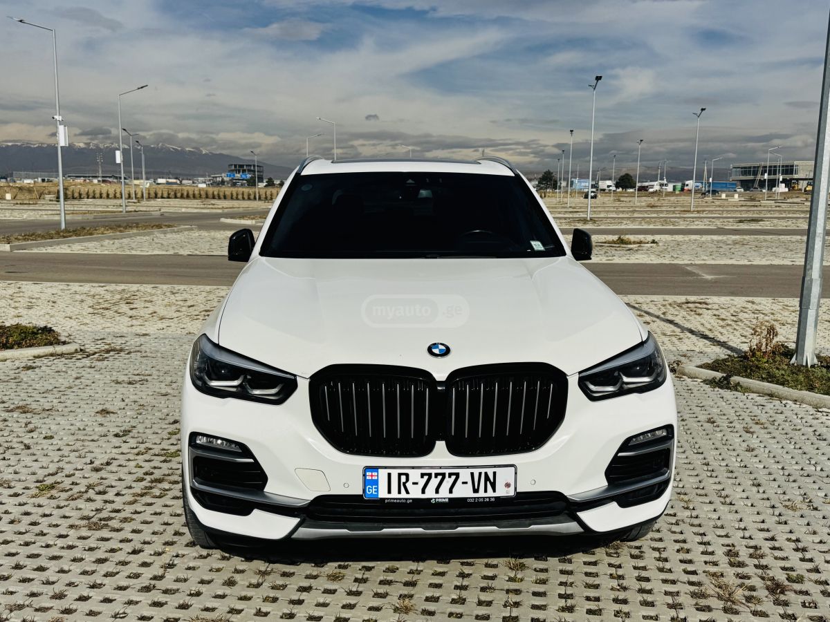 BMW X5 - фото 1