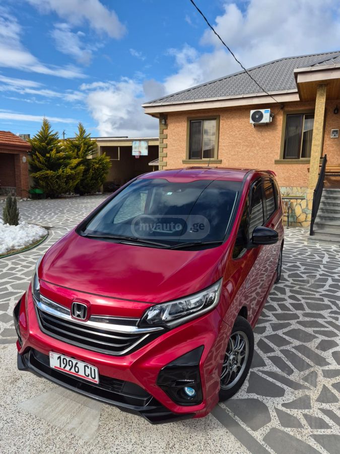 Honda Freed - фото 4