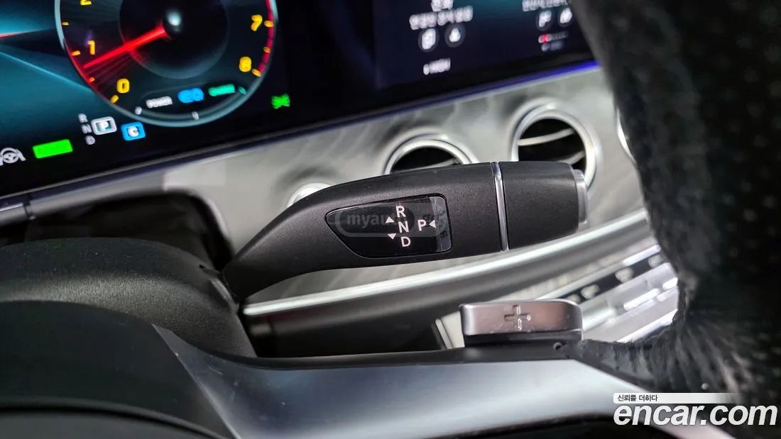 Mercedes-Benz E53 AMG - фото 9