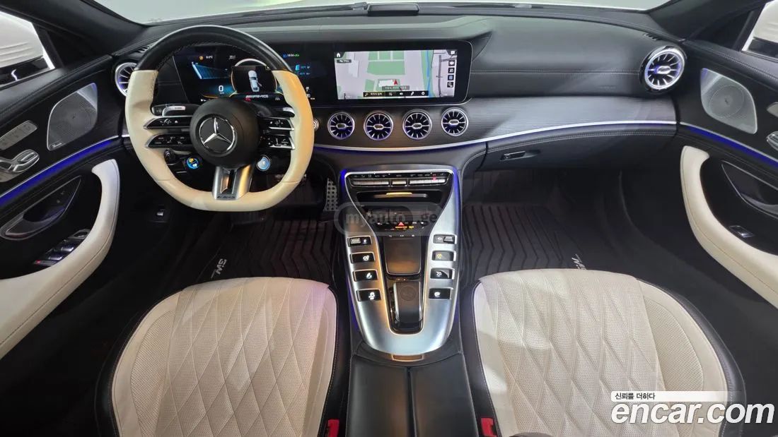 Mercedes-Benz AMG GT 53 - фото 7