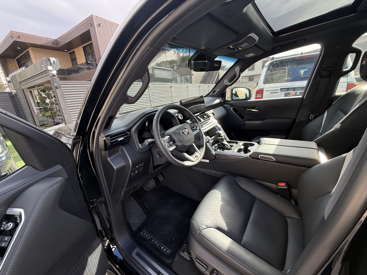 Toyota GR sport Официал В наличии Га — миниатюра 5