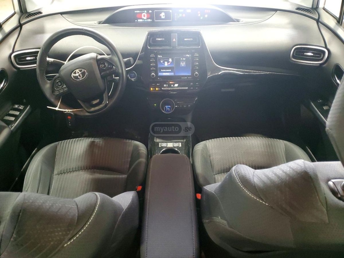 Toyota LE 5dr Front-Wheel Drive Hatch — миниатюра 8