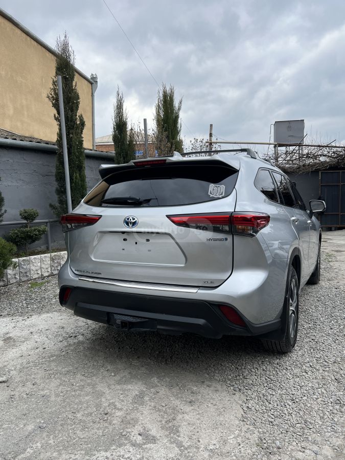 Toyota Highlander - фото 3