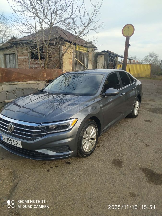 Volkswagen Jetta - фото 5