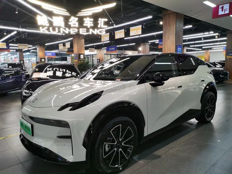 Zeekr X 2025 — миниатюра 1