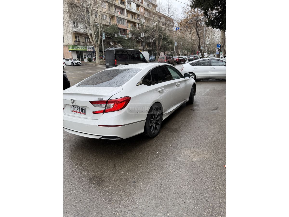 Honda Accord - фото 7