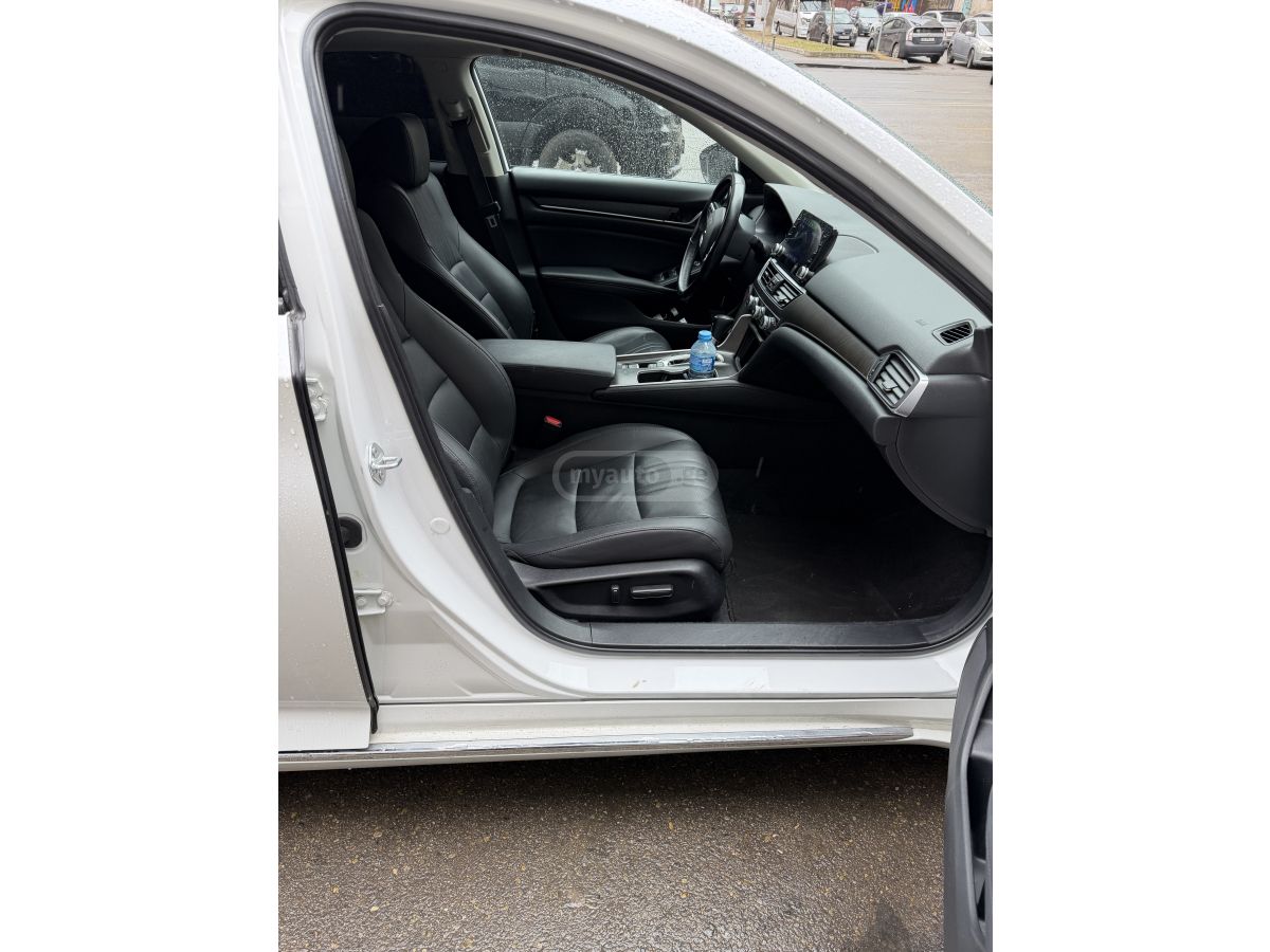 Honda Accord - фото 8