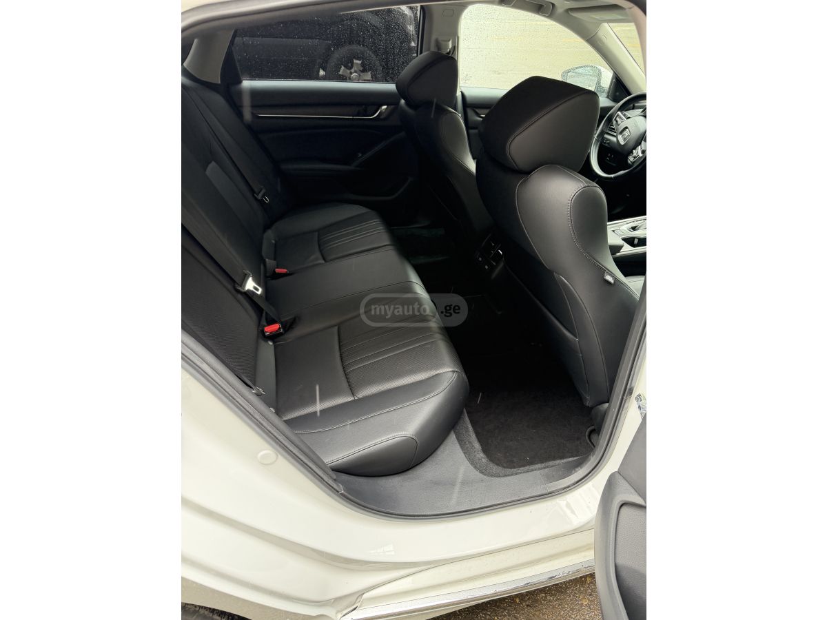 Honda Accord - фото 9