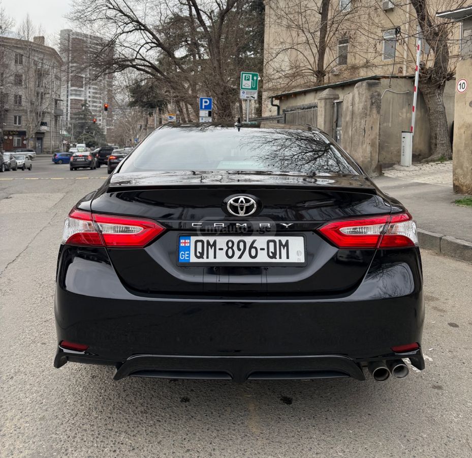 Toyota Camry - фото 7