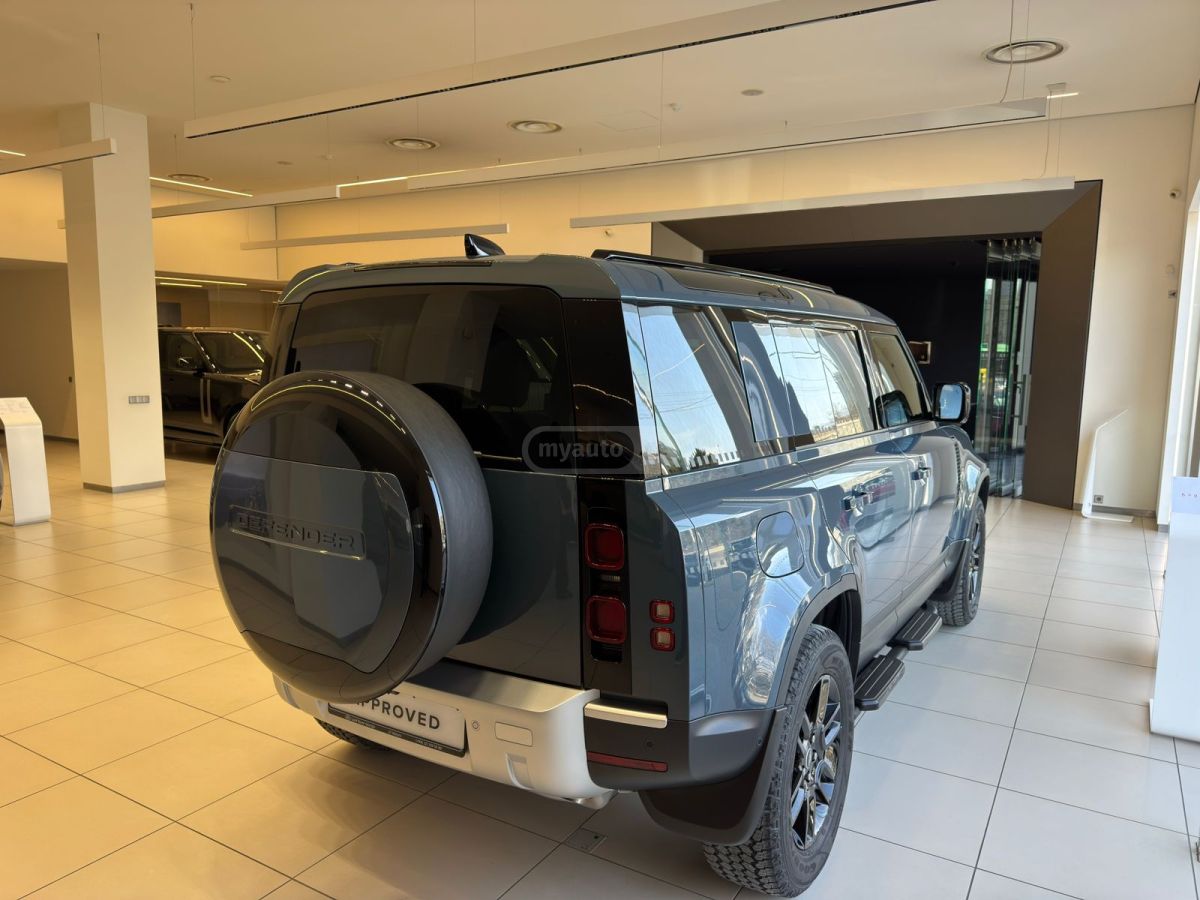 Land Rover Defender 110 2025 — миниатюра 2