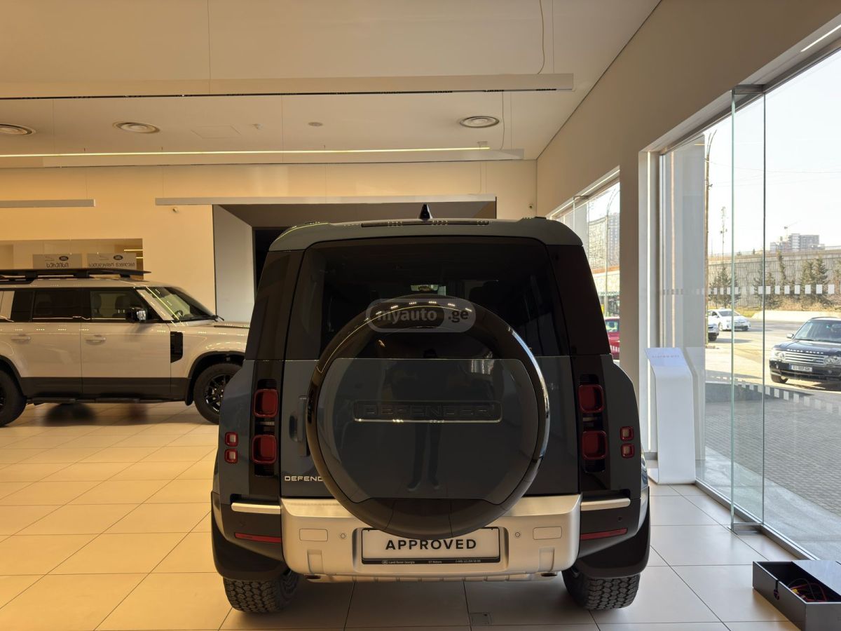 Land Rover Defender 110 2025 — миниатюра 4