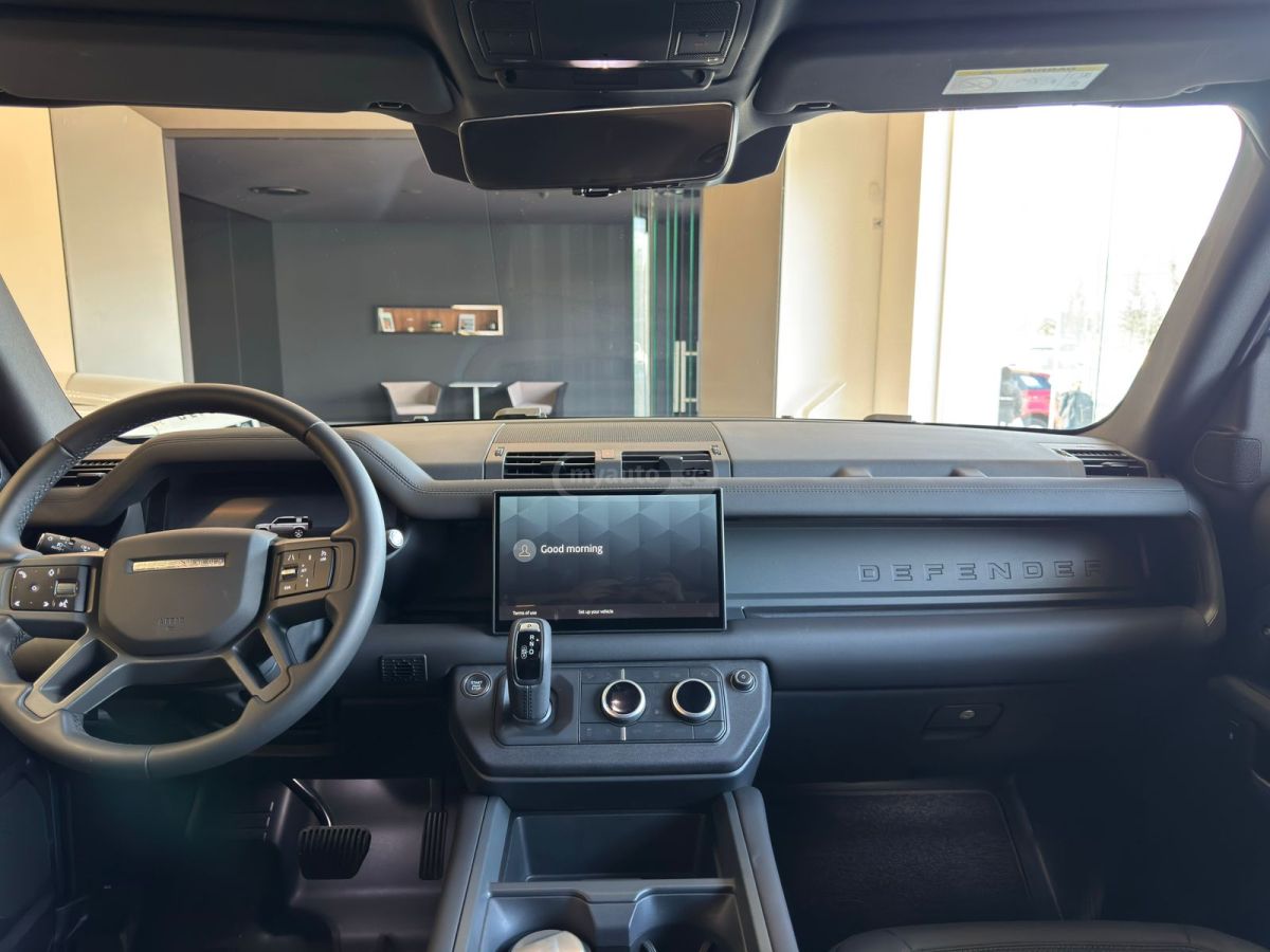 Land Rover Defender 110 2025 — миниатюра 9