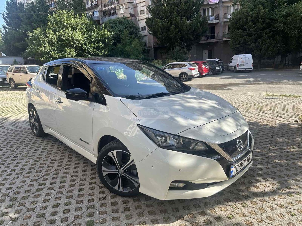 Nissan Leaf - фото 7