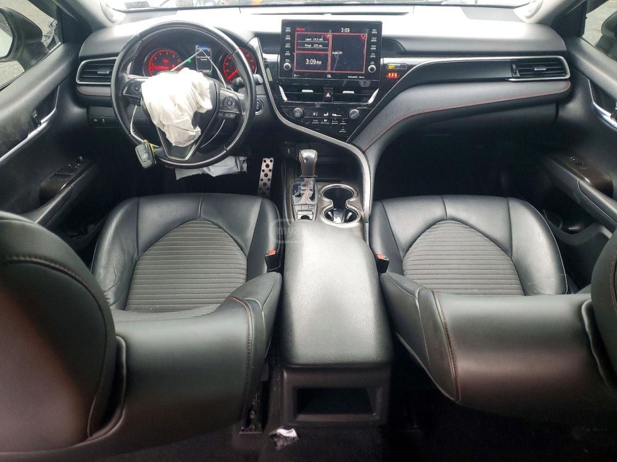 Toyota Camry - фото 6