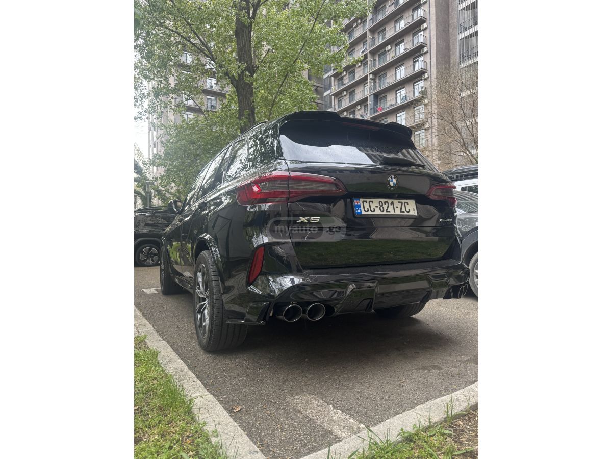 BMW X5 M - фото 13