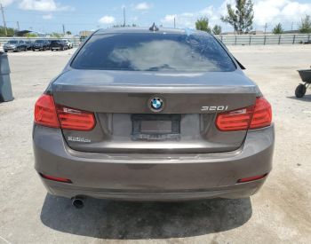 BMW320