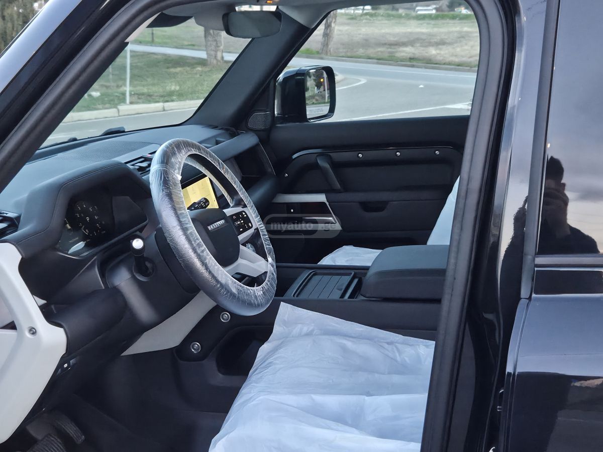Land Rover Defender 110 2024 — миниатюра 2