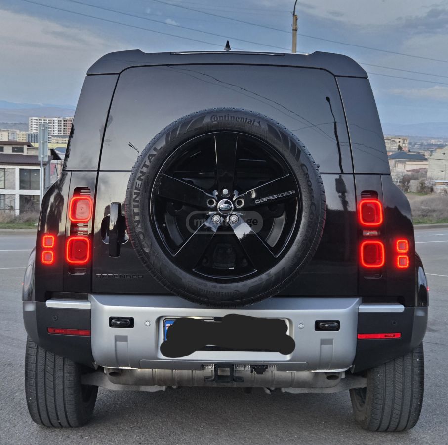 Land Rover Defender 110 2024 — миниатюра 7