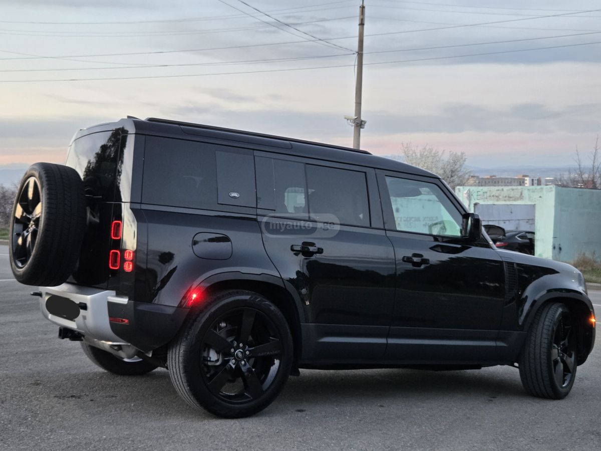 Land Rover Defender 110 2024 — миниатюра 8