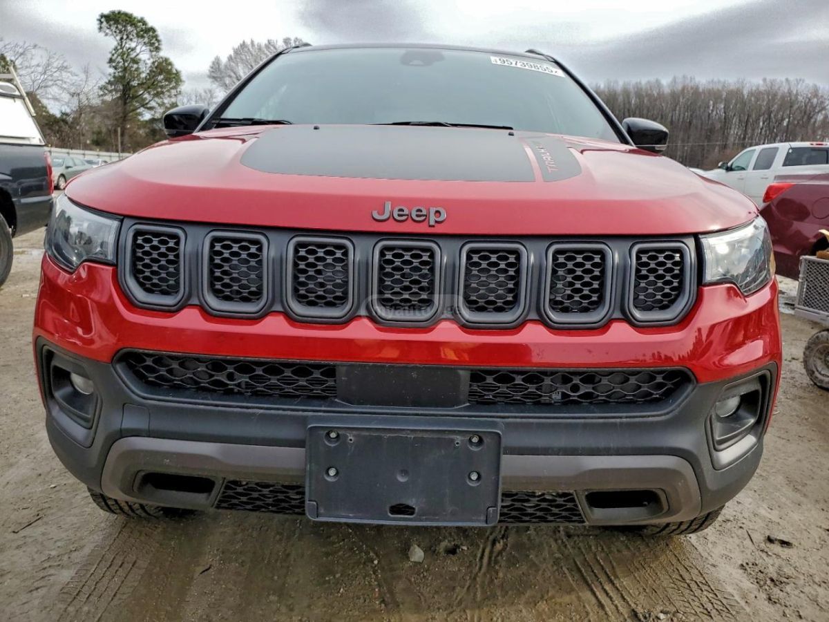 Jeep Trailhawk 4dr 4x4 Automatic — миниатюра 5