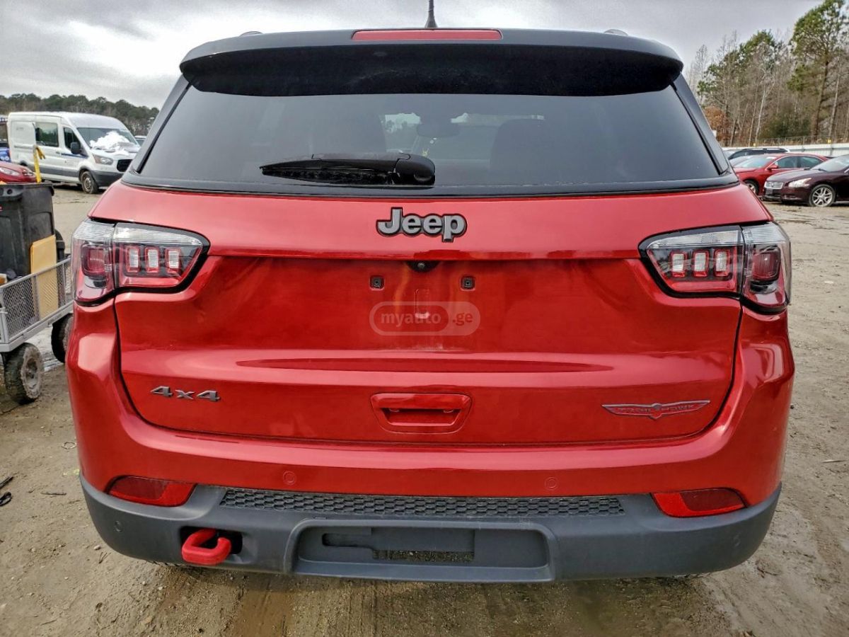 Jeep Trailhawk 4dr 4x4 Automatic — миниатюра 6