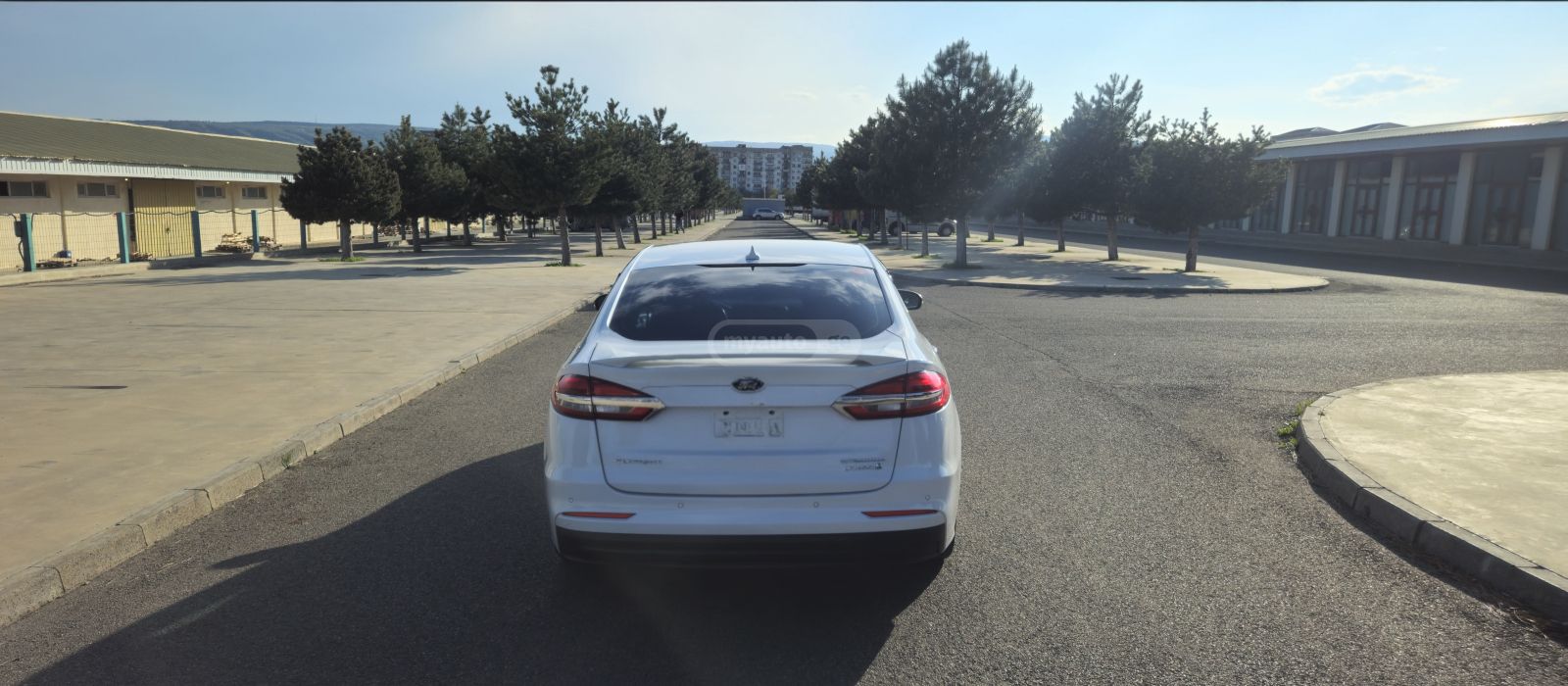 Ford Fusion - фото 4