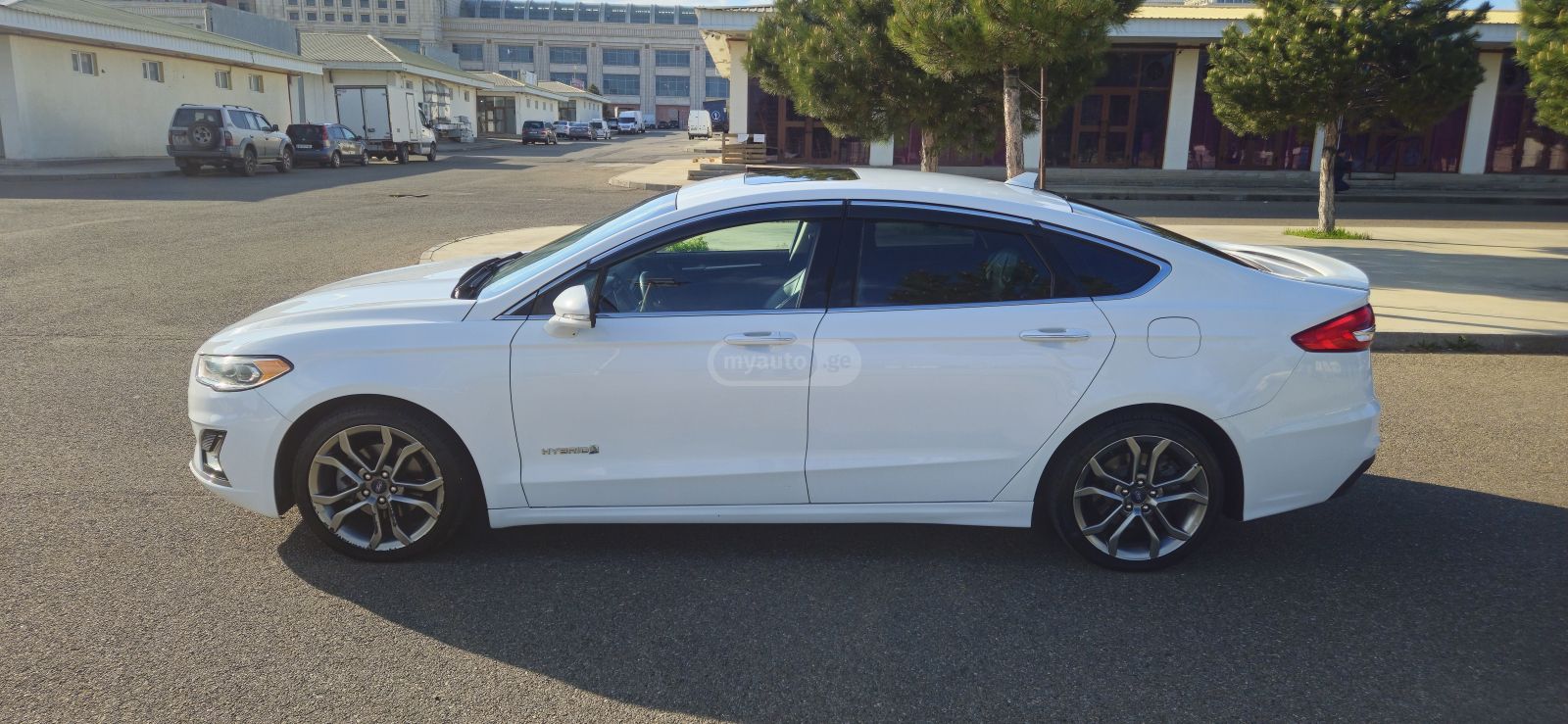 Ford Fusion - фото 6
