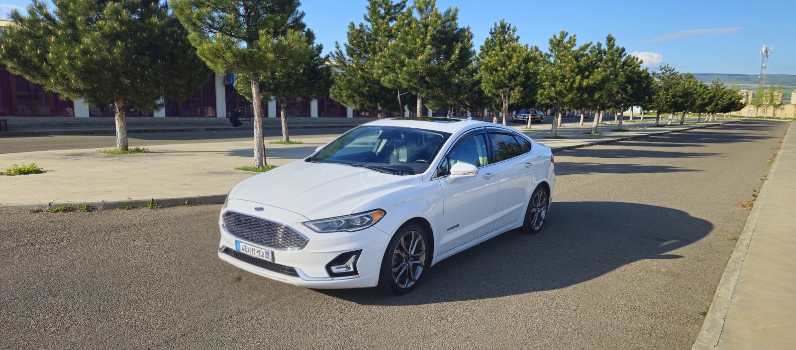 Ford Fusion - фото 7