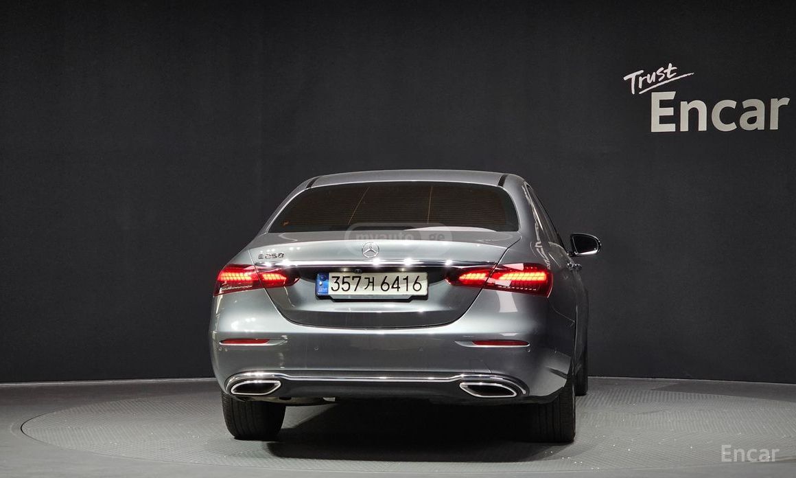 Mercedes-Benz E 250 2021 — миниатюра 3