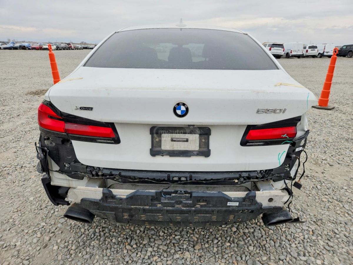 BMW 530 - фото 6