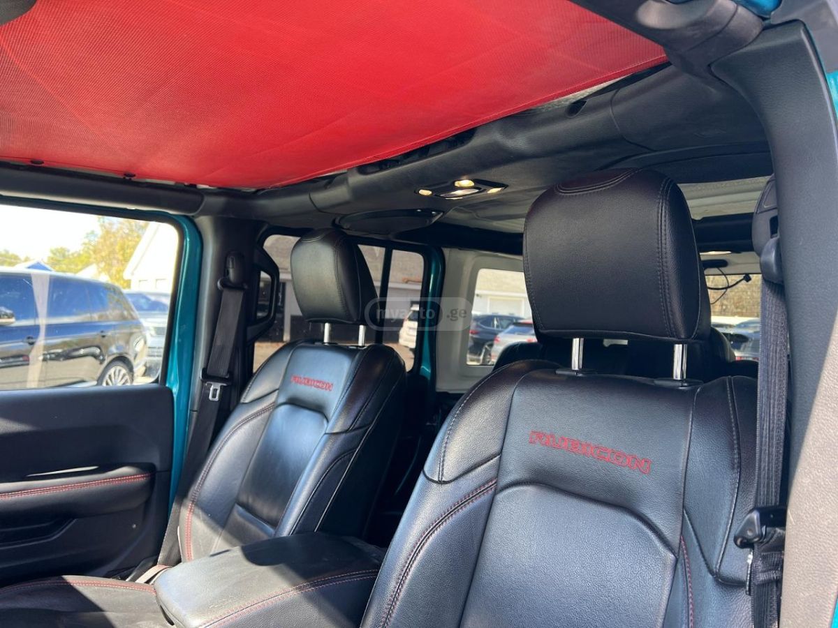 Jeep Wrangler - фото 9