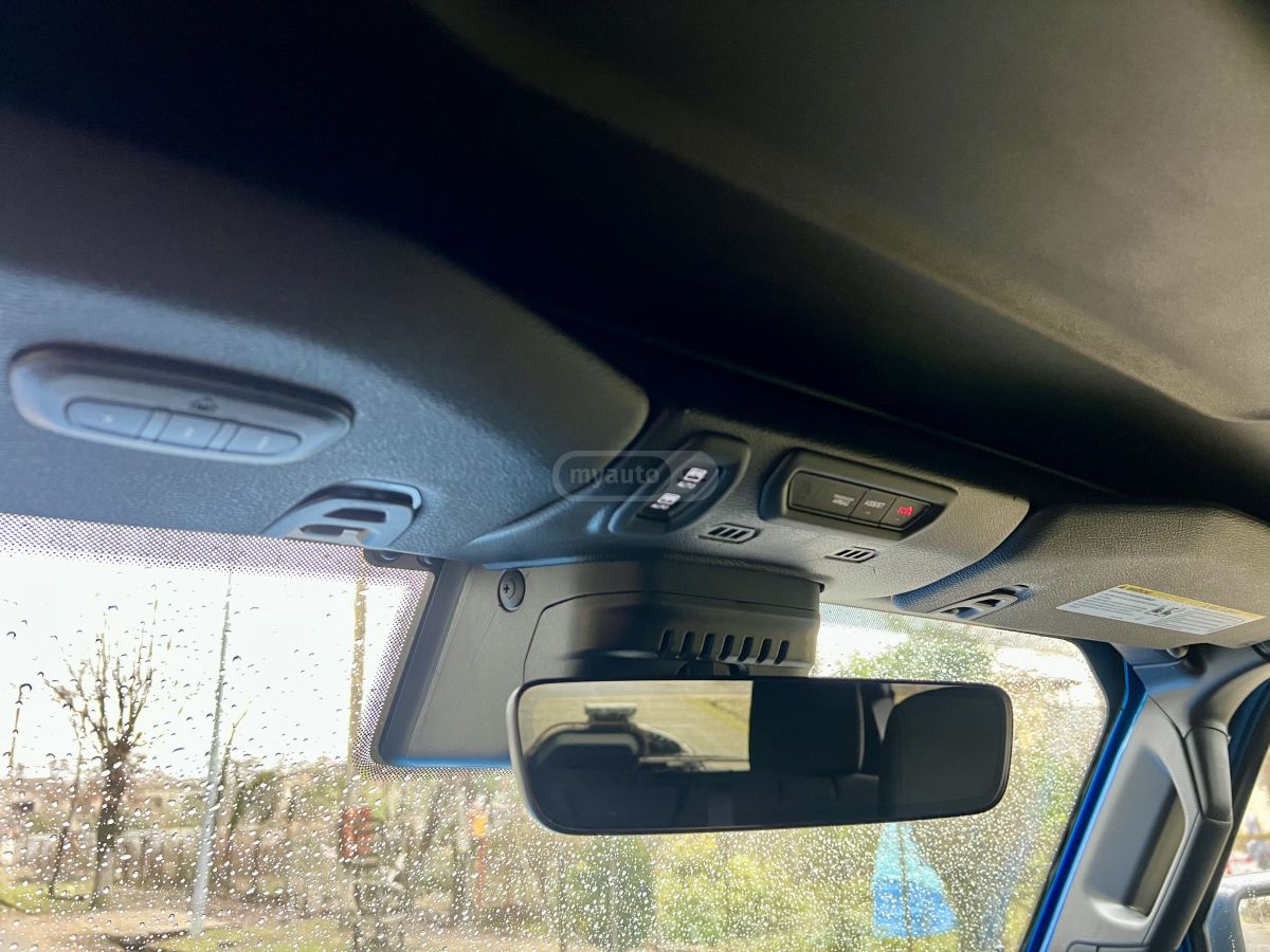 Jeep Wrangler - фото 12