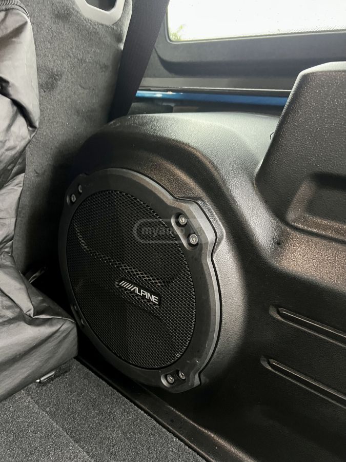 Jeep Wrangler - фото 13