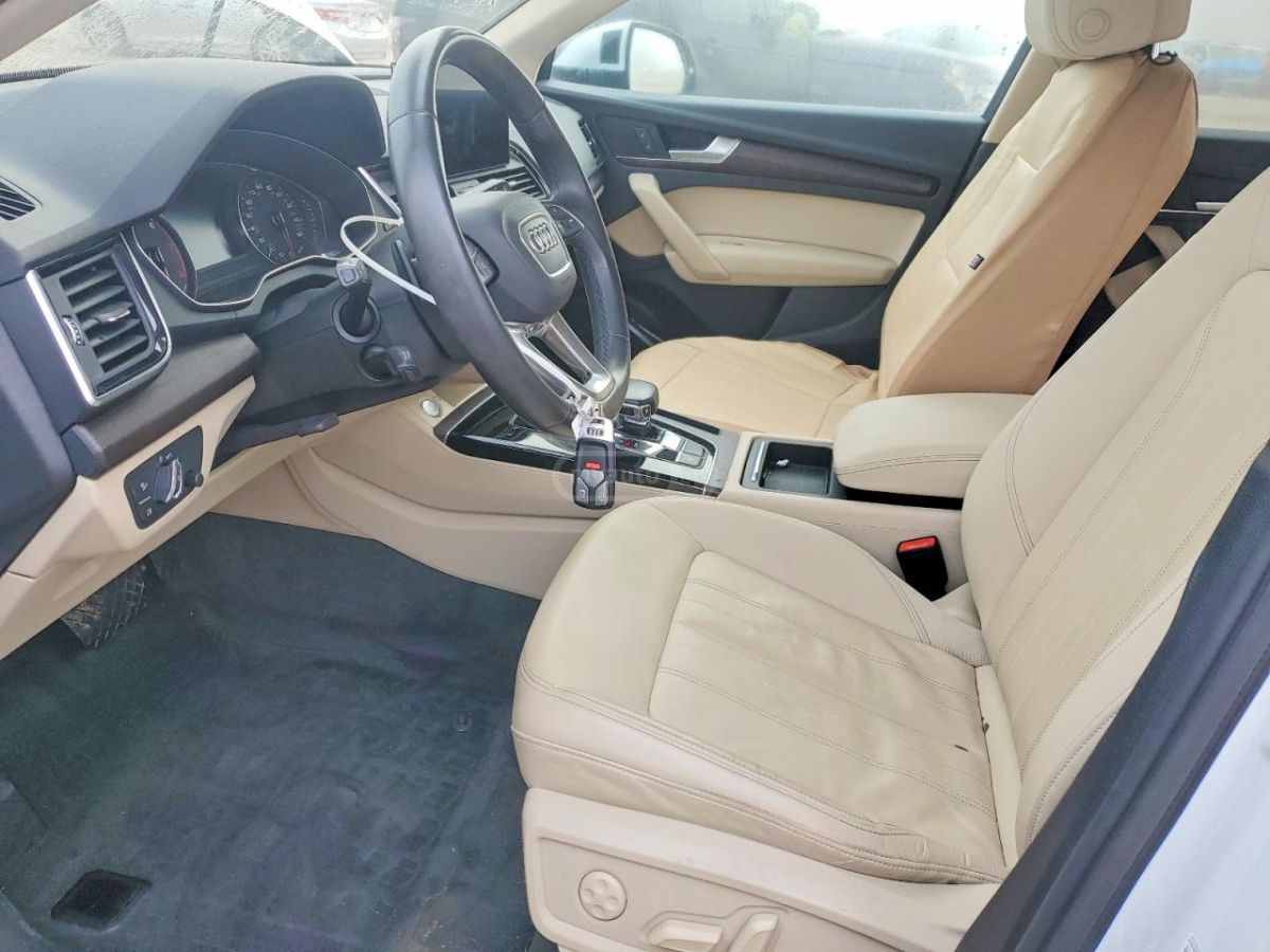 Audi Q5 - фото 7