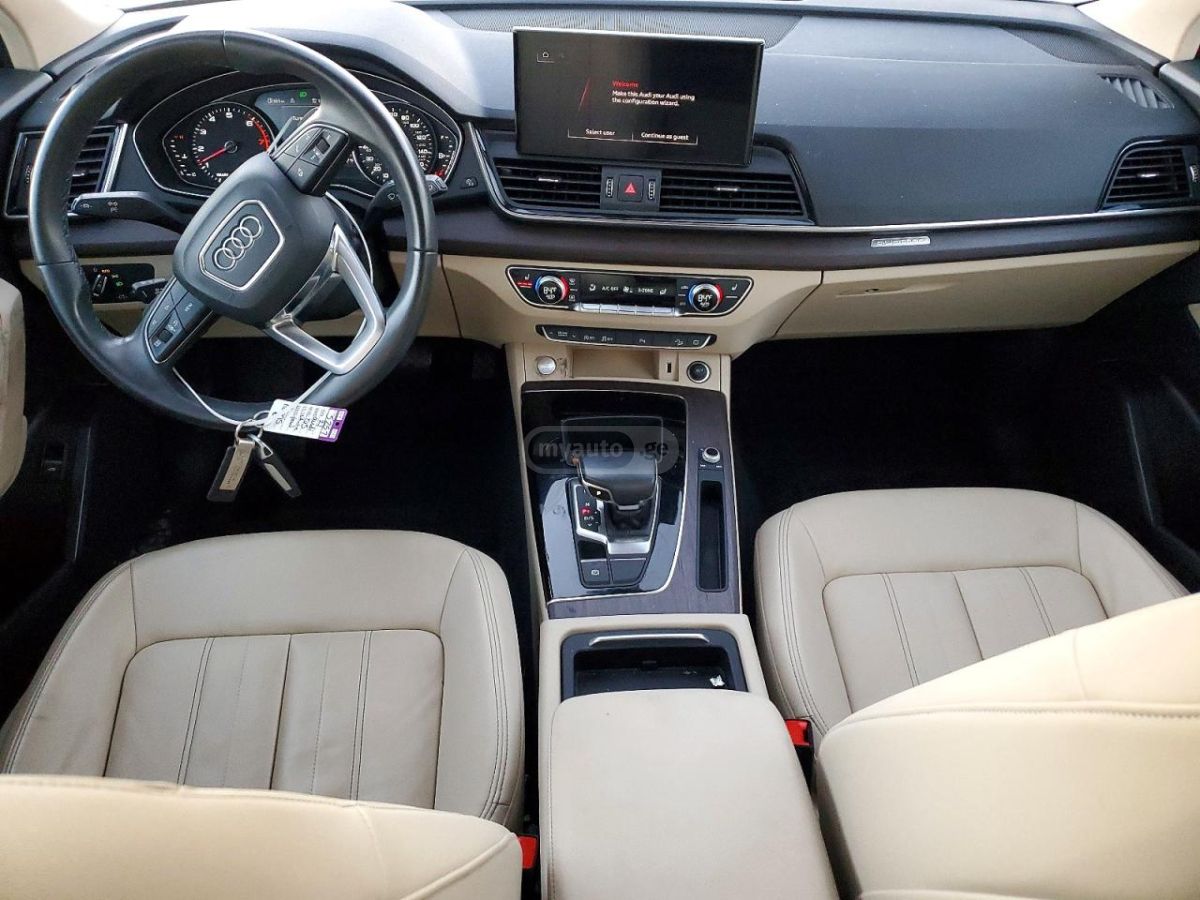 Audi Q5 - фото 8