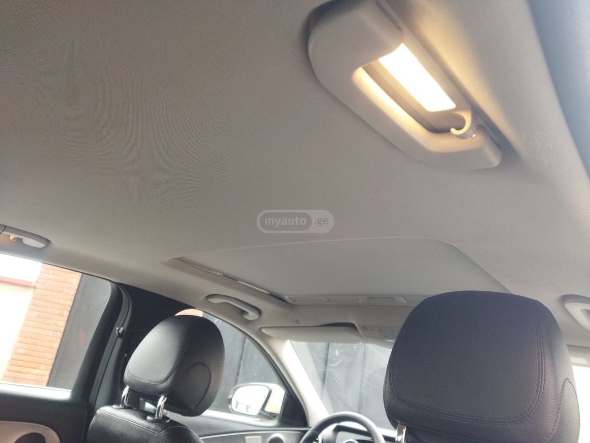 Mercedes-Benz E 200 - фото 5