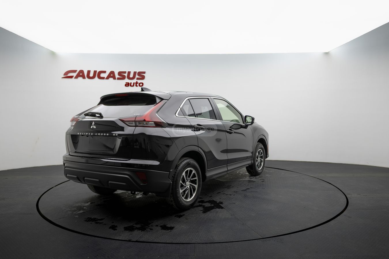 Mitsubishi Mitsubishi Eclipse Cross — миниатюра 4