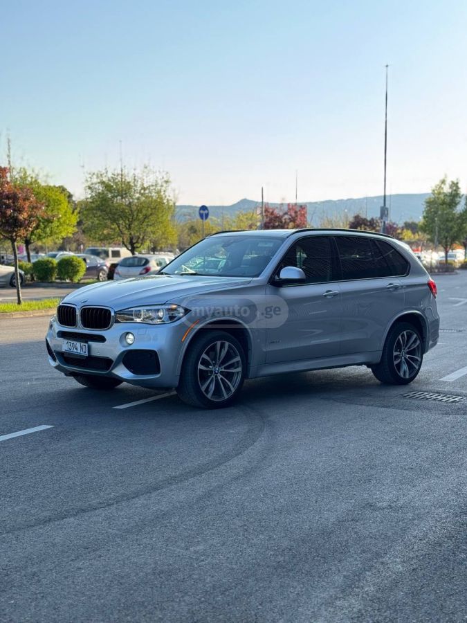 BMW X5 - фото 2