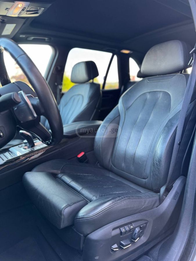 BMW X5 - фото 7