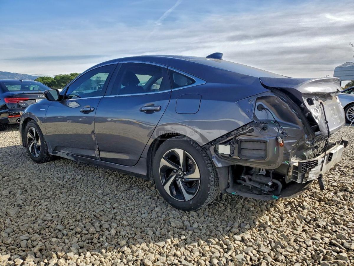 Honda Insight - фото 3