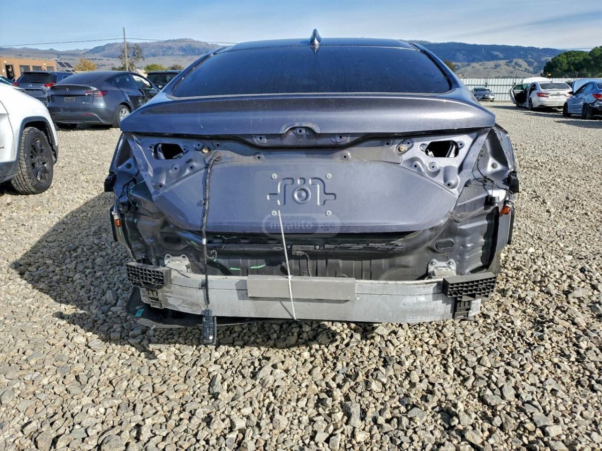 Honda Insight - фото 6