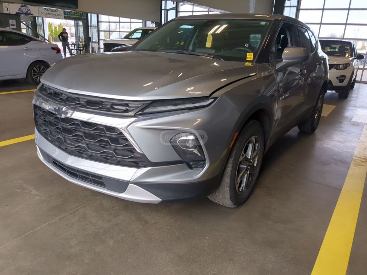 Chevrolet Blazer - фото 1