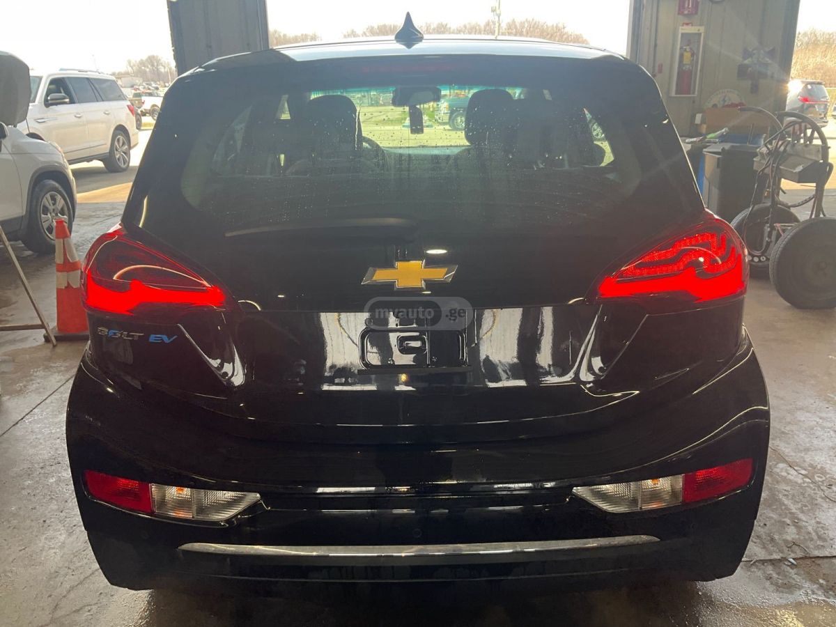 Chevrolet Bolt EV - фото 4